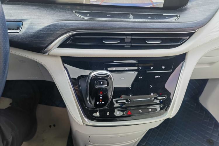 Used Buick GL8 2020 Avenir Avia Four-Seat Luxury Edition Interior 10