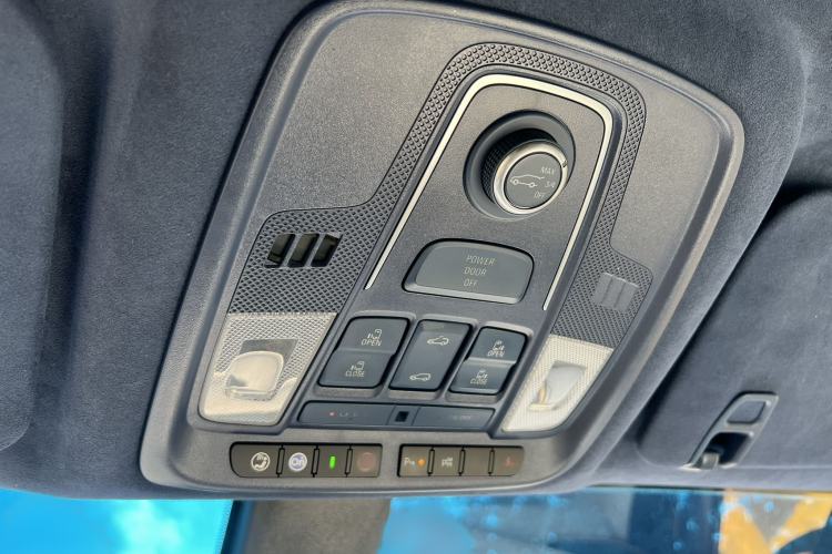 Used Buick GL8 2020 Avenir Avia Four-Seat Luxury Edition Interior 12