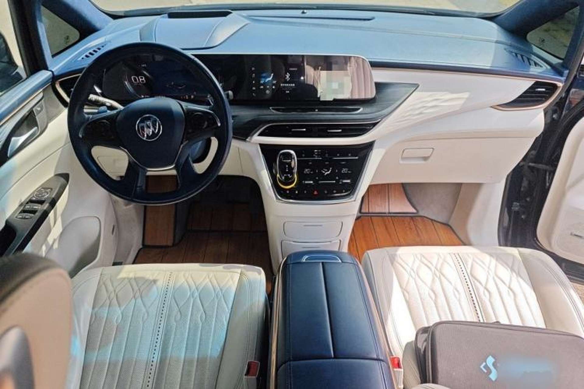 Used Buick GL8 2020 Avenir Avia Four-Seat Luxury Edition Interior 2