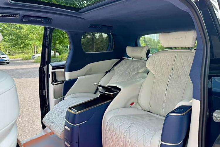 Used Buick GL8 2020 Avenir Avia Four-Seat Luxury Edition Interior 3