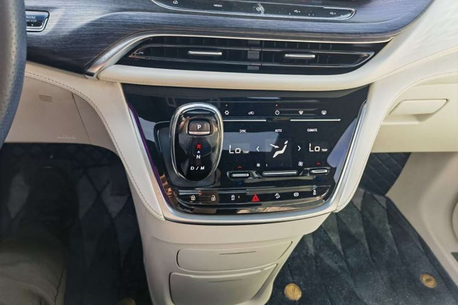 Used Buick GL8 2020 Avenir Avia Four-Seat Luxury Edition Interior 6