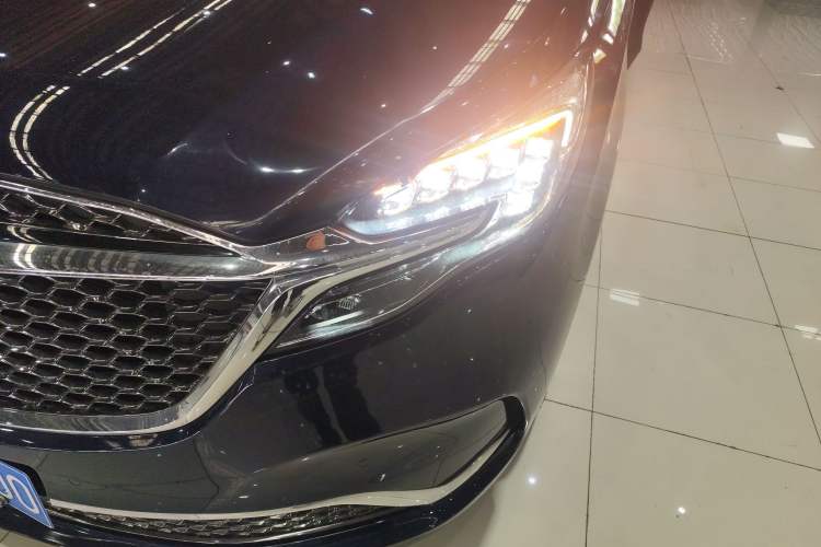 Used Buick GL8 2020 Avenir Avia Four-Seat Luxury Edition Left Front Headlight
