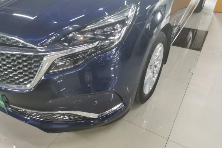 Used Buick GL8 2020 Avenir Avia Four-Seat Luxury Edition Left Front Headlight