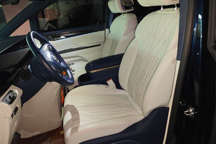 Used Buick GL8 2020 Avenir Avia Four-Seat Luxury Edition Left Front Seat