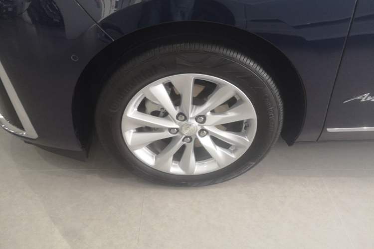 Used Buick GL8 2020 Avenir Avia Four-Seat Luxury Edition Left Front Wheel Hub