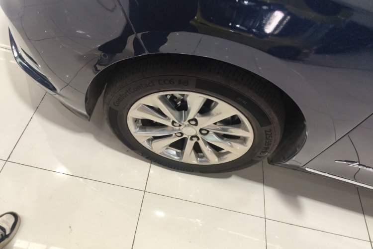 Used Buick GL8 2020 Avenir Avia Four-Seat Luxury Edition Left Front Wheel Hub