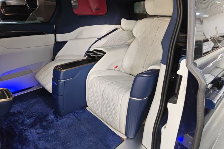 Used Buick GL8 2020 Avenir Avia Four-Seat Luxury Edition Left Rear Seat