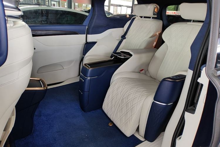 Used Buick GL8 2020 Avenir Avia Four-Seat Luxury Edition Left Rear Seat