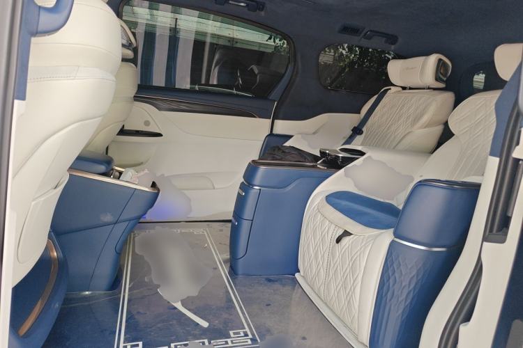 Used Buick GL8 2020 Avenir Avia Four-Seat Luxury Edition Left Rear Seat