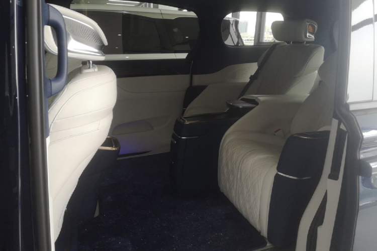 Used Buick GL8 2020 Avenir Avia Four-Seat Luxury Edition Left Rear Seat