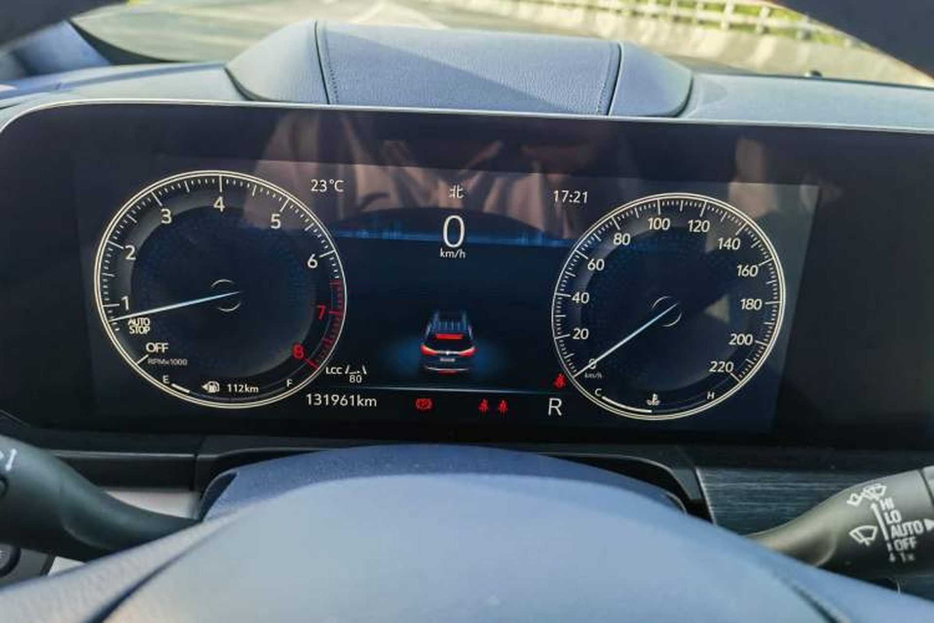 Used Buick GL8 2020 Avenir Avia Four-Seat Luxury Edition Odometer Close Up