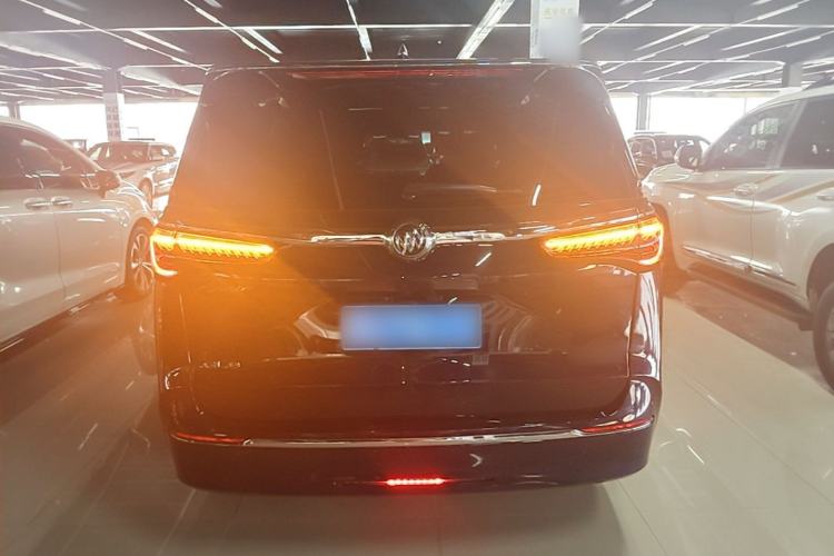 Used Buick GL8 2020 Avenir Avia Four-Seat Luxury Edition Rear