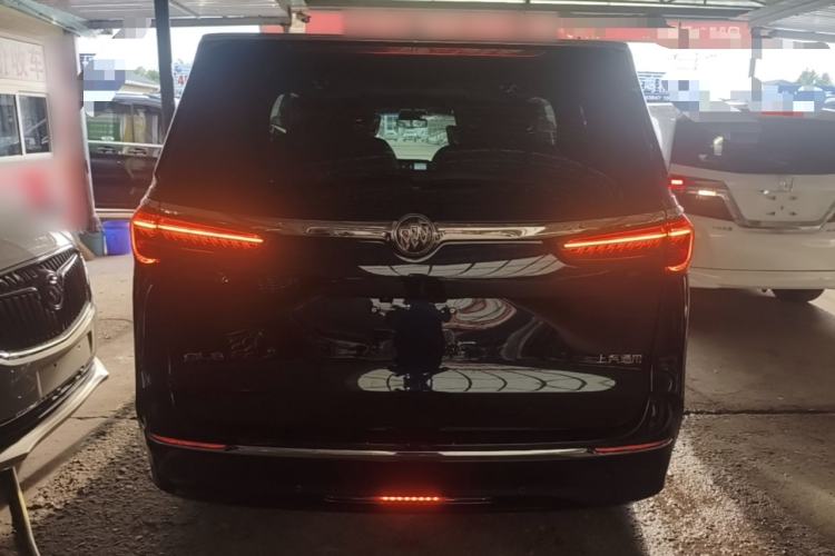 Used Buick GL8 2020 Avenir Avia Four-Seat Luxury Edition Rear