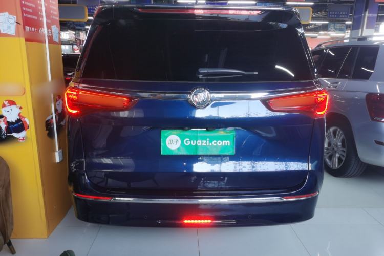 Used Buick GL8 2020 Avenir Avia Four-Seat Luxury Edition Rear