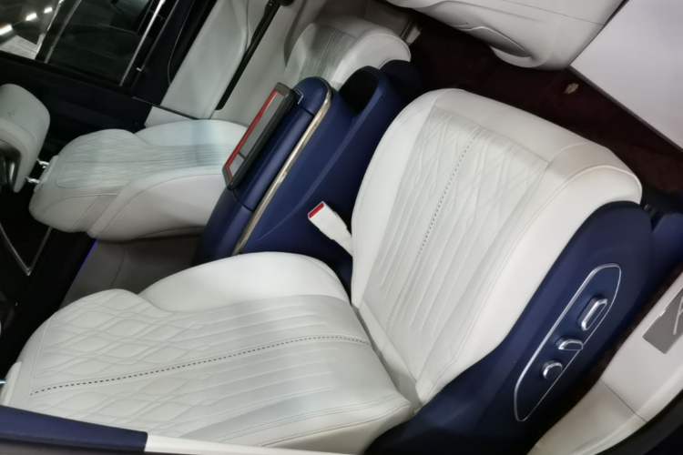 Used Buick GL8 2020 Avenir Avia Four-Seat Luxury Edition Right Front Seat