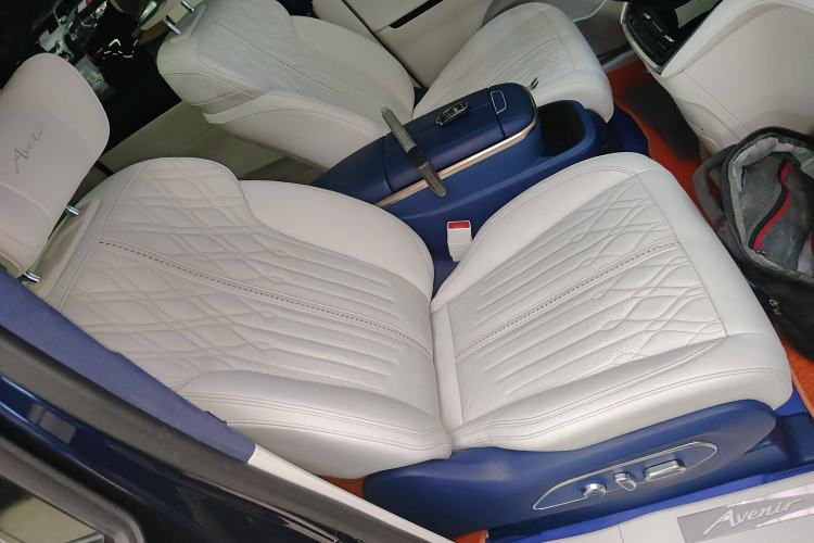 Used Buick GL8 2020 Avenir Avia Four-Seat Luxury Edition Right Front Seat