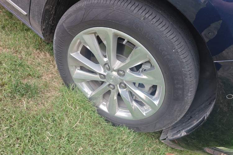 Used Buick GL8 2020 Avenir Avia Four-Seat Luxury Edition Right Front Wheel Hub