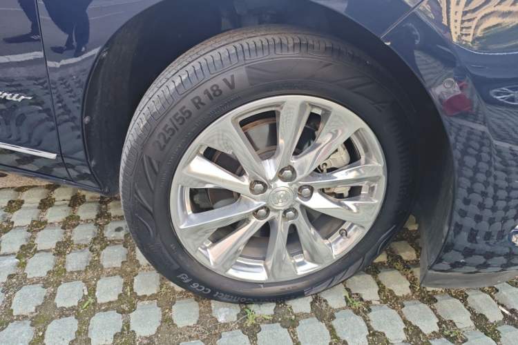 Used Buick GL8 2020 Avenir Avia Four-Seat Luxury Edition Right Front Wheel Hub