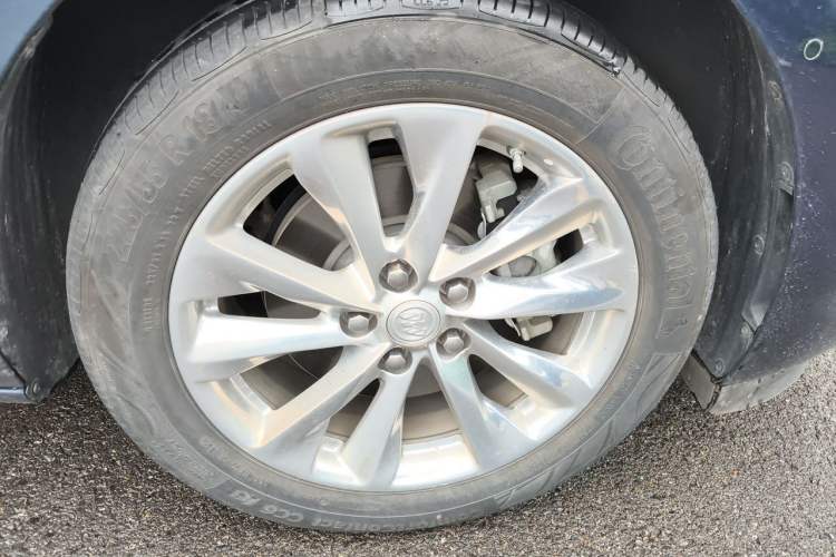 Used Buick GL8 2020 Avenir Avia Four-Seat Luxury Edition Right Front Wheel Hub