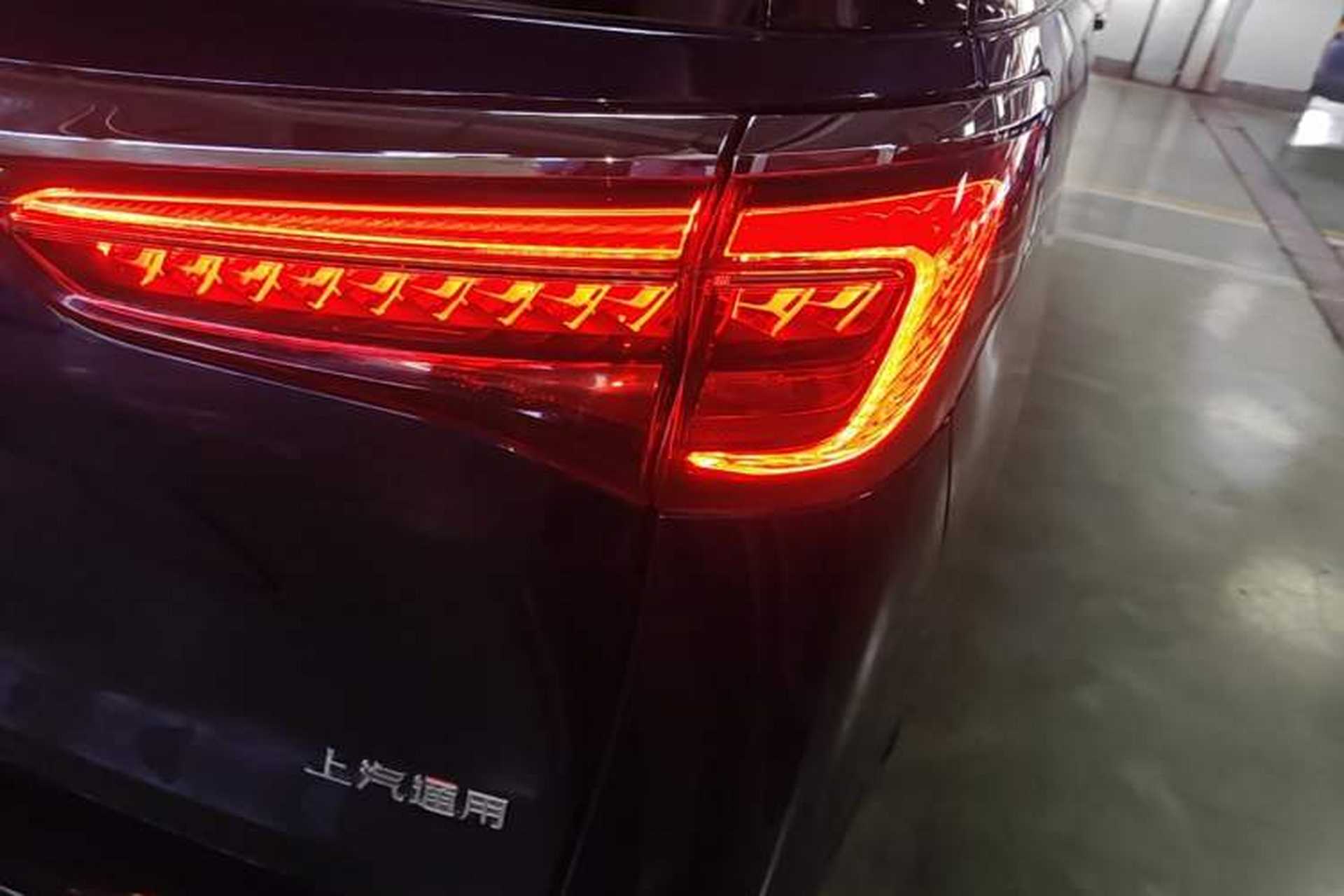 Used Buick GL8 2020 Avenir Avia Four-Seat Luxury Edition Right Rear Taillight