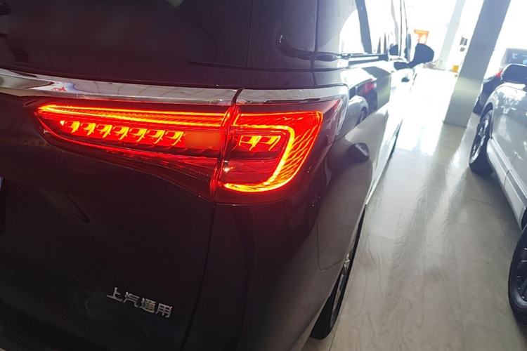 Used Buick GL8 2020 Avenir Avia Four-Seat Luxury Edition Right Rear Taillight