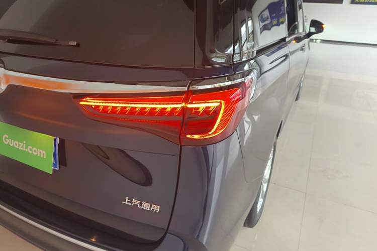 Used Buick GL8 2020 Avenir Avia Four-Seat Luxury Edition Right Rear Taillight