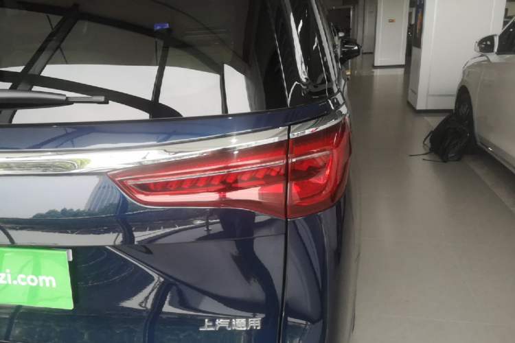 Used Buick GL8 2020 Avenir Avia Four-Seat Luxury Edition Right Rear Taillight