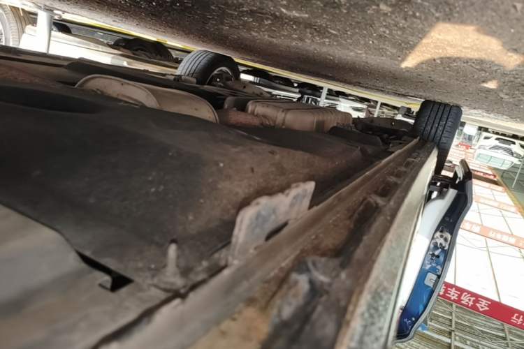 Used Buick GL8 2020 Avenir Avia Four-Seat Luxury Edition Right Side Sill