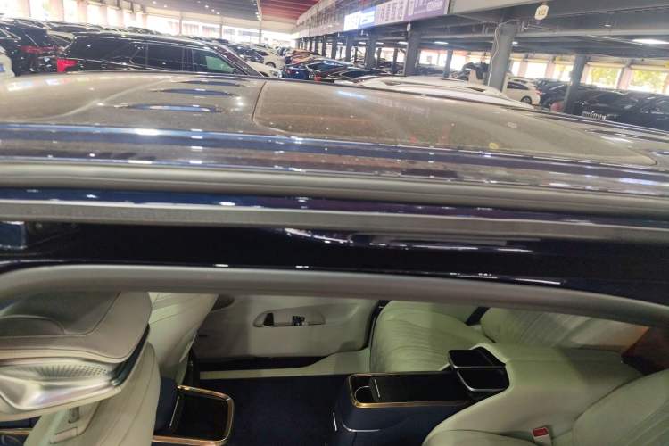Used Buick GL8 2020 Avenir Avia Four-Seat Luxury Edition Roof