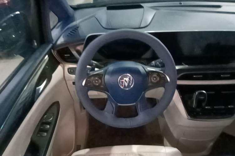 Used Buick GL8 2020 Avenir Avia Four-Seat Luxury Edition Steering Wheel