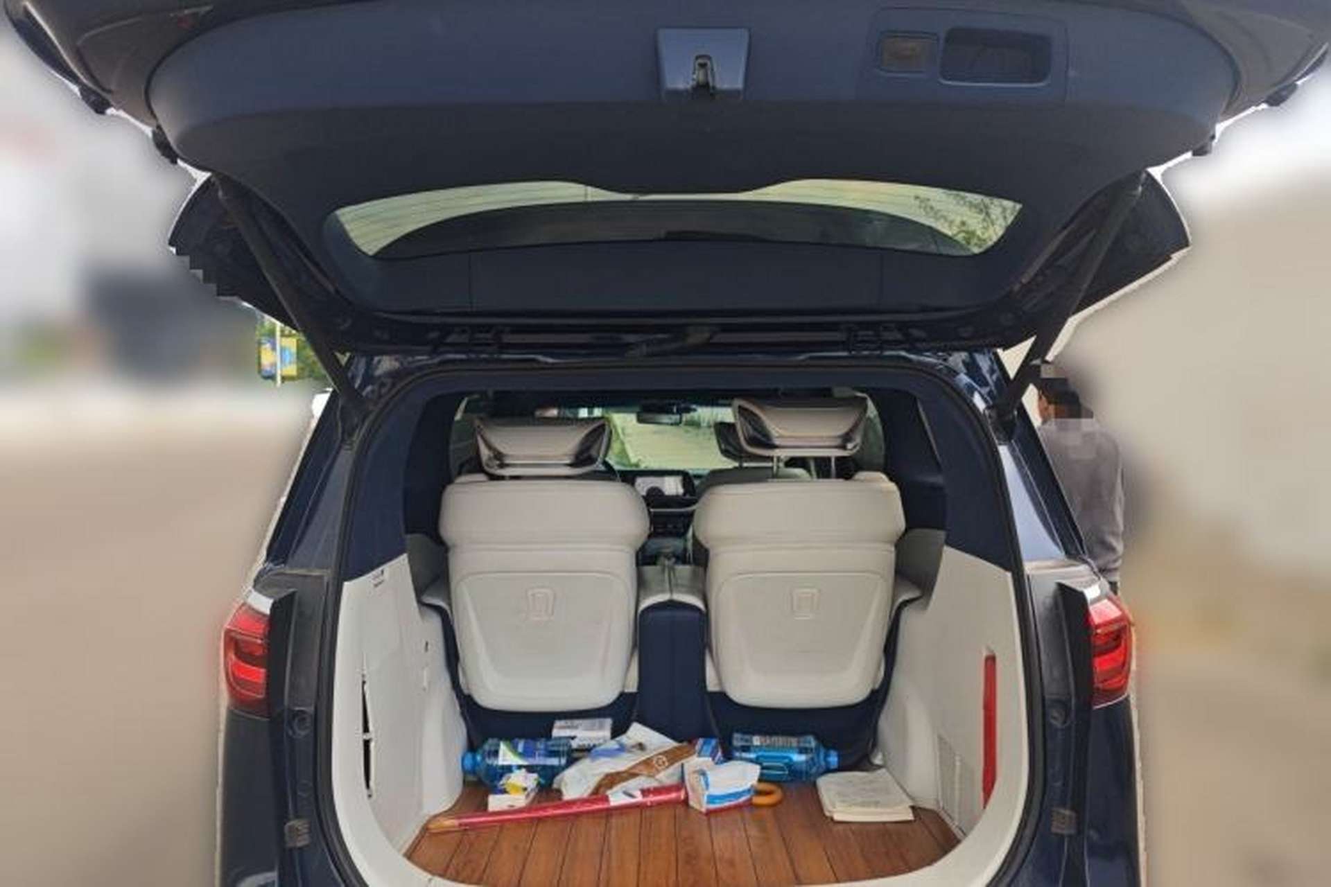 Used Buick GL8 2020 Avenir Avia Four-Seat Luxury Edition Trunk