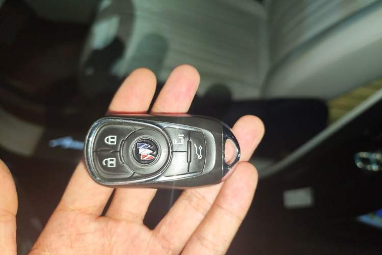 Used Buick GL8 2020 Avenir Avia Four-Seat Luxury Edition Vehicle Key