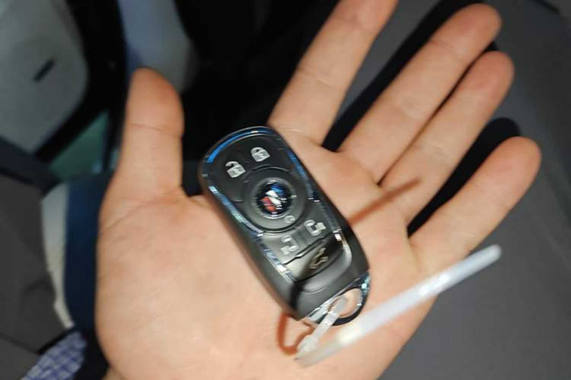 Used Buick GL8 2020 Avenir Avia Four-Seat Luxury Edition Vehicle Key