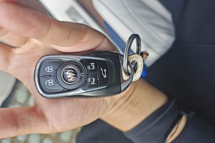 Used Buick GL8 2020 Avenir Avia Four-Seat Luxury Edition Vehicle Key