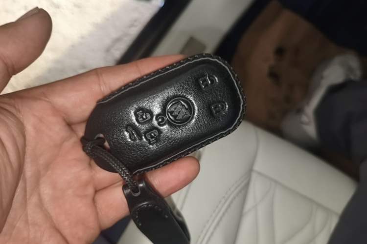 Used Buick GL8 2020 Avenir Avia Four-Seat Luxury Edition Vehicle Key