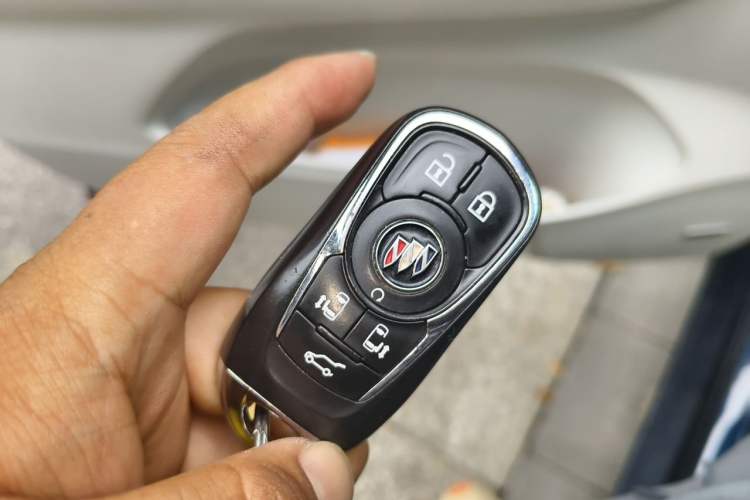 Used Buick GL8 2020 Avenir Avia Four-Seat Luxury Edition Vehicle Key