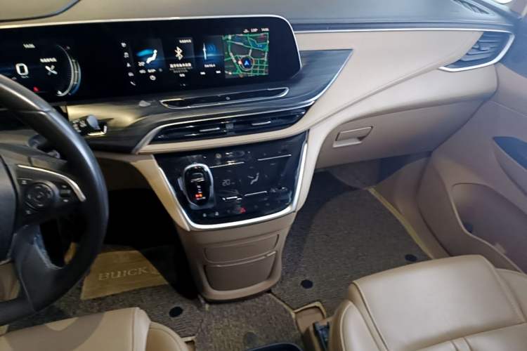 Used Buick GL8 2020 ES Land Cruiser 653T Luxury Edition Audio And AC Panel