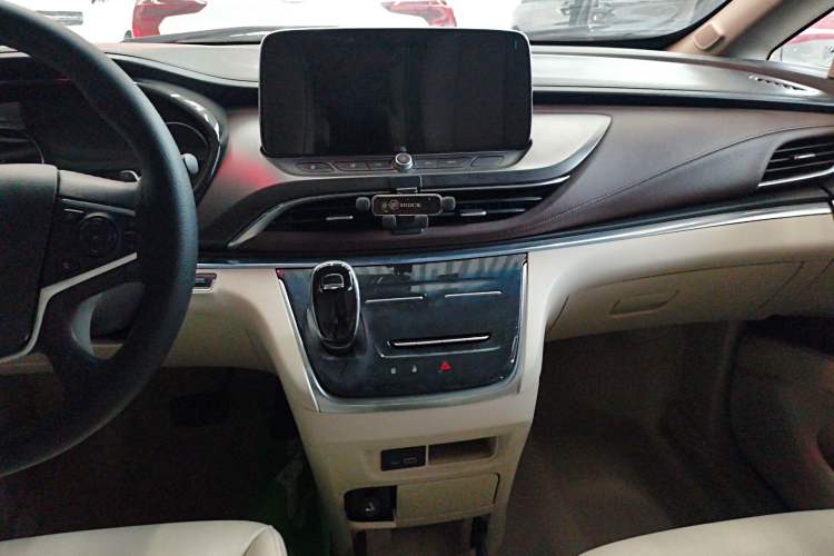 Used Buick GL8 2020 Land Business Class 652T Luxury Model Audio And AC Panel