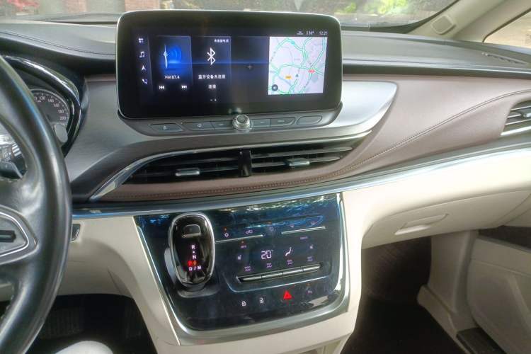 Used Buick GL8 2020 Land Business Class 652T Luxury Model Audio And AC Panel