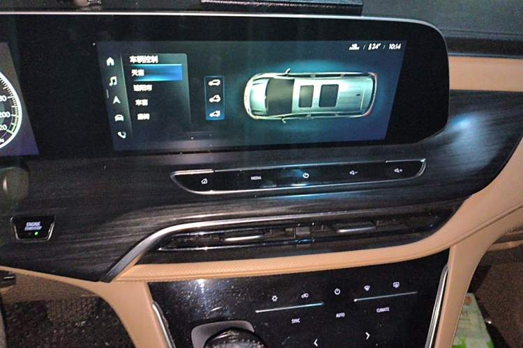 Used Buick GL8 2020 ES Land Cruiser 653T Smart Flagship Model Audio And AC Panel