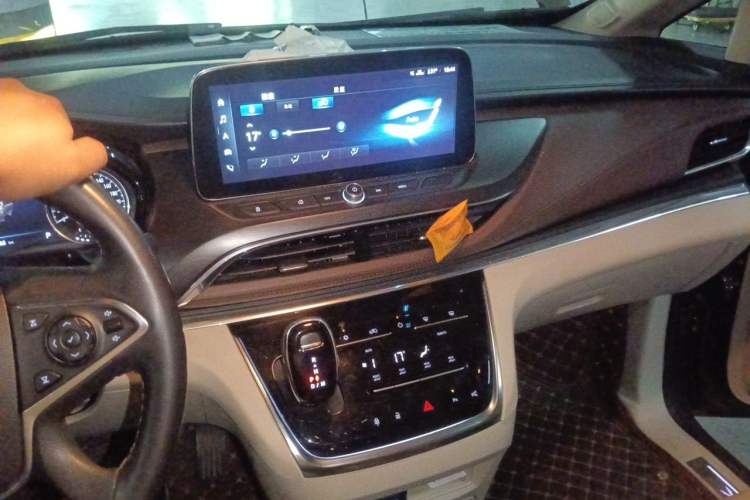 Used Buick GL8 2020 Land Business Class 652T Premium Model Audio And AC Panel