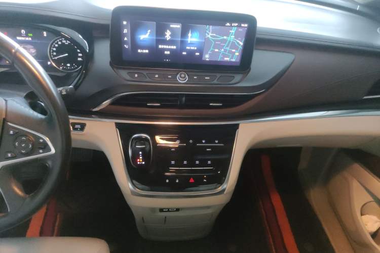 Used Buick GL8 2020 Land Business Class 652T Luxury Model Audio And AC Panel