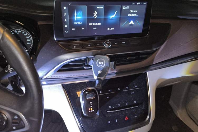 Used Buick GL8 2020 Land Business Class 652T Luxury Model Audio And AC Panel