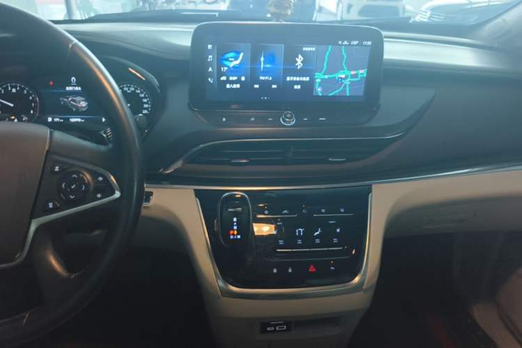 Used Buick GL8 2020 Land Business Class 652T Luxury Model Audio And AC Panel