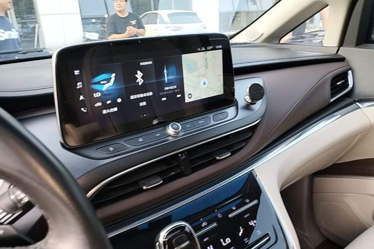 Used Buick GL8 2020 Land Business Class 652T Luxury Model Audio And AC Panel