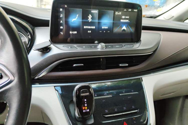 Used Buick GL8 2020 Land Business Class 652T Premium Model Audio And AC Panel