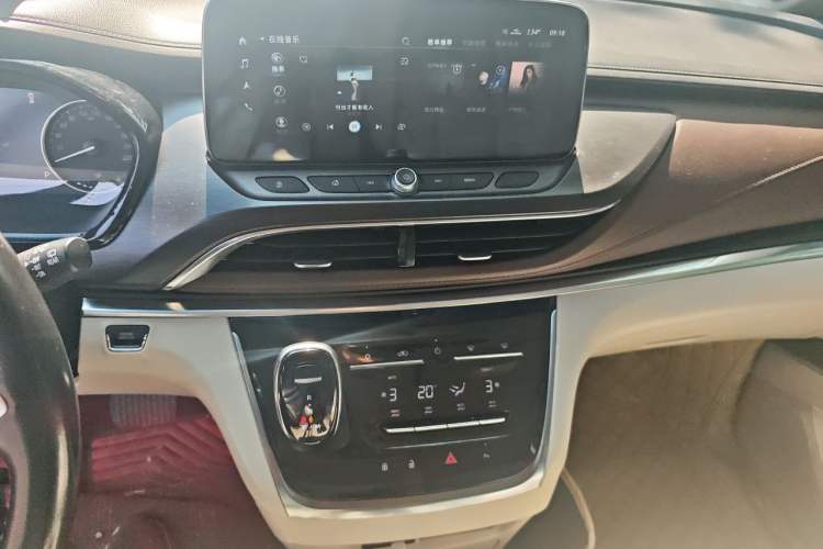 Used Buick GL8 2020 Land Business Class 652T Luxury Model Audio And AC Panel