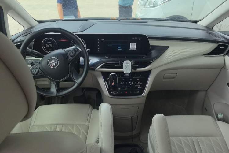 Used Buick GL8 2020 Avenir Avia 7-Seater Deluxe Edition Center Console