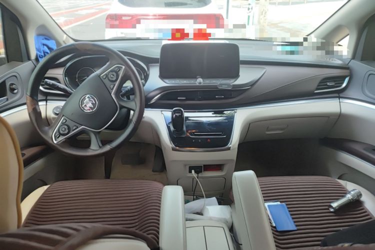 Used Buick GL8 2020 Land Business Class 652T Luxury Model Center Console