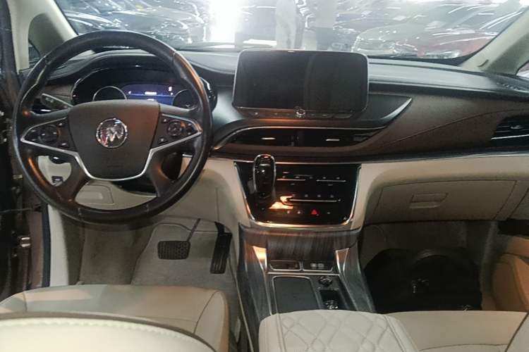Used Buick GL8 2020 Land Business Class 652T Luxury Model Center Console